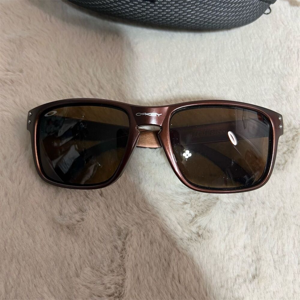 Oakley Brown Sunglasses